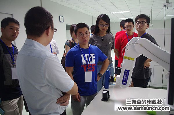 Peking University College of Engineering Doctoral Student Service Group and town leaders came to carry out practical research on the theme of "intelligent manufacturing" in our company_byy688.com