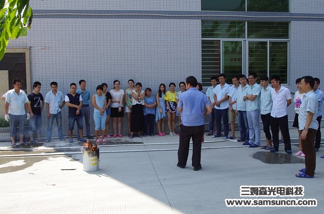 Carry out fire drills to improve staff emergency quality skills_byy688.com